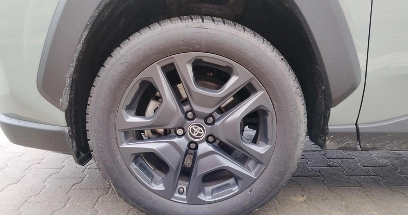 Toyota RAV4 cena 189900 przebieg: 17090, rok produkcji 2022 z Bychawa małe 301